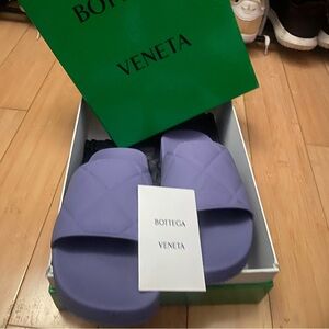 Bottega slides